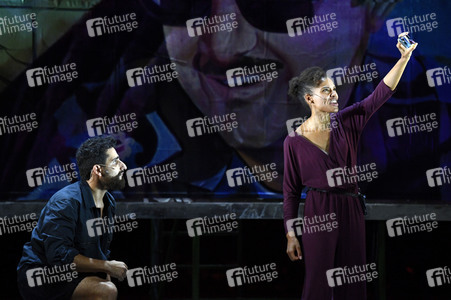 Theaterprobe 'Gott ist nicht schüchtern' in Berlin