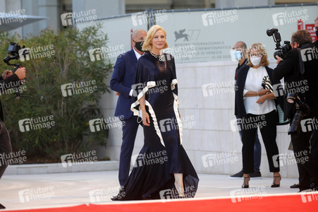 Festival Opening und Filmpremiere 'Lacci', Internationale Filmfestspiele von Venedig 2020