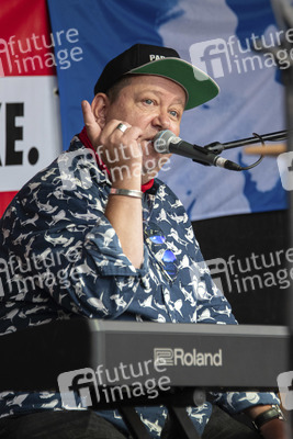 Kundgebung zum Weltfriedenstag in Dresden