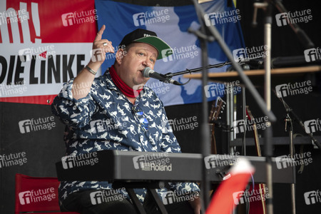 Kundgebung zum Weltfriedenstag in Dresden