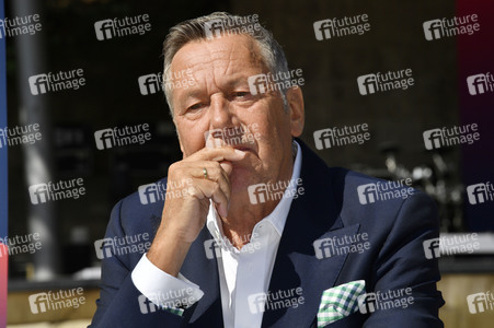 Pressekonferenz 'Back to Live' in Berlin