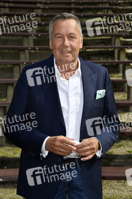 Pressekonferenz 'Back to Live' in Berlin