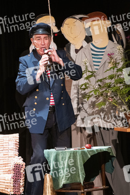 Musikalische Lesung 'Gartengeflüster - Text miez Musik' in Dresden