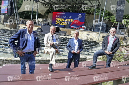 Pressekonferenz 'Back to Live' in Berlin