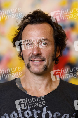 Ausstellungseröffnung von Arne Quinze in Köln