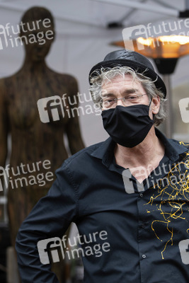 BodyArt Performance von Jörg Düsterwald in Wunstorf