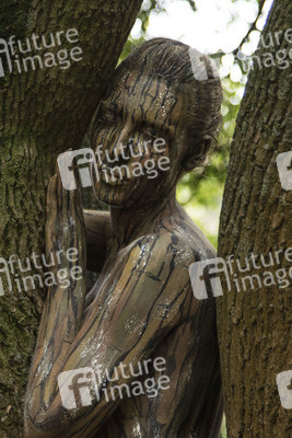 BodyArt Performance von Jörg Düsterwald in Wunstorf