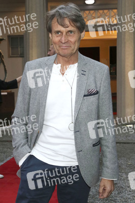 Theaterpremiere 'Gottes Lebenslauf' in Berlin