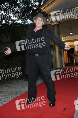 Theaterpremiere 'Gottes Lebenslauf' in Berlin