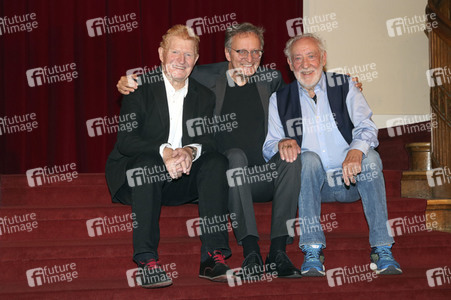 Theaterpremiere 'Gottes Lebenslauf' in Berlin