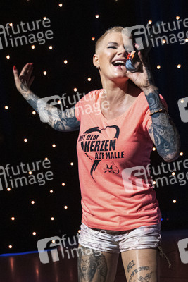 Privatparty Melanie Müller & Zora Schwarz  in Dresden