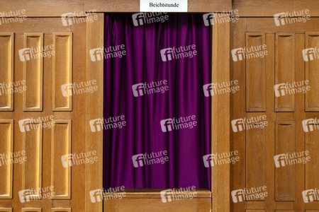 Symbolfoto Beichtstuhl
