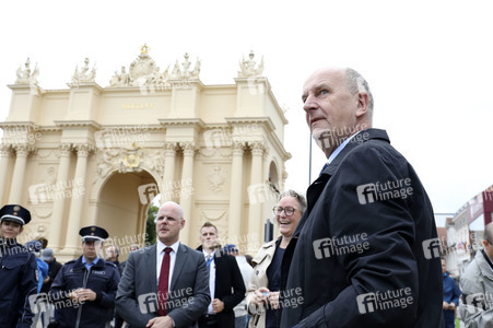 Eröffnung 'Einheits-Expo' in Potsdam