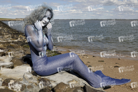 GEEK ART: Aquaman und Nixe / Aquaman and Mermaid Bodypainting