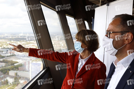 Unterzeichnung der Vereinbarung für ein zukunftssicheres 5G-Netz in Köln