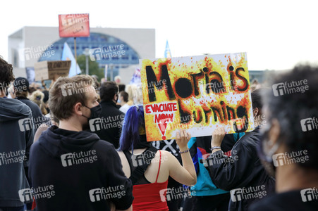 Demonstration für die Aufnahme von Flüchtlingen aus Moria in Berlin