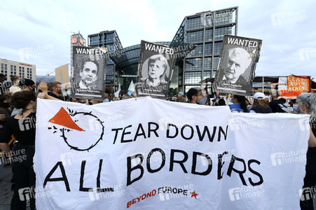 Demonstration für die Aufnahme von Flüchtlingen aus Moria in Berlin