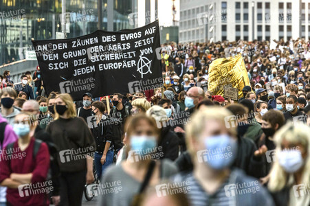 Demonstration für die Aufnahme von Flüchtlingen aus Moria in Berlin