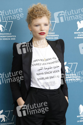Photocall 'Und morgen die ganze Welt', Internationale Filmfestspiele von Venedig 2020
