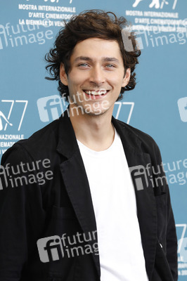 Photocall 'Und morgen die ganze Welt', Internationale Filmfestspiele von Venedig 2020