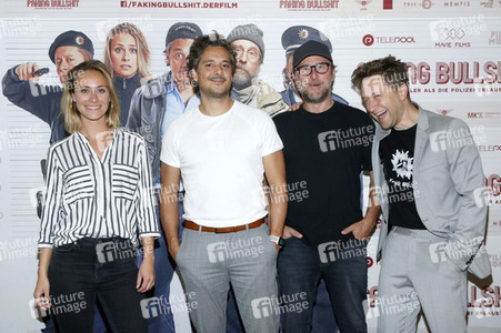 Filmpremiere 'Faking Bullshit' in Berlin