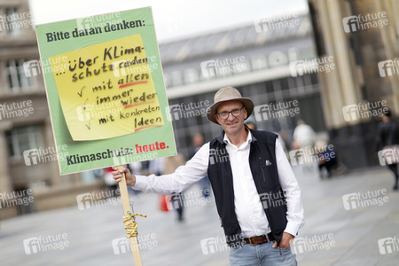 Klima-Mahnwache in Köln