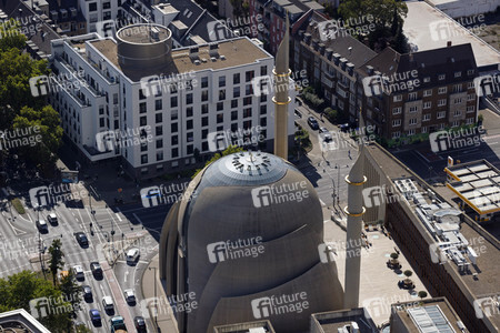 Blick vom Fernsehturm Colonius in Köln