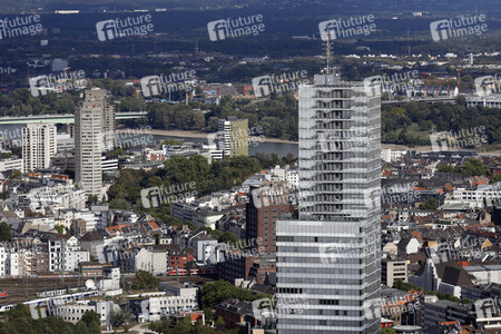 Blick vom Fernsehturm Colonius in Köln