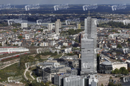Blick vom Fernsehturm Colonius in Köln