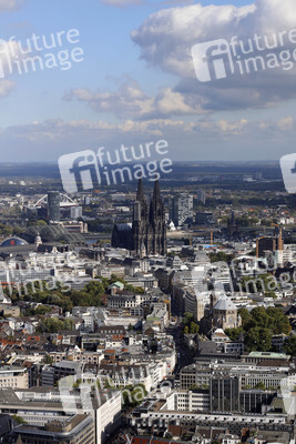 Blick vom Fernsehturm Colonius in Köln