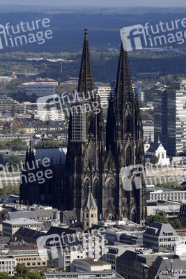 Blick vom Fernsehturm Colonius in Köln