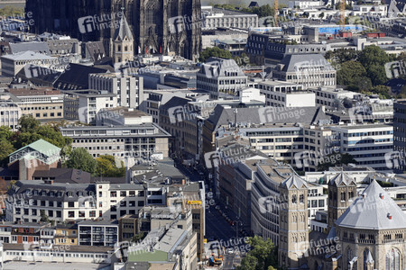 Blick vom Fernsehturm Colonius in Köln