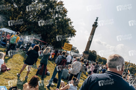 Demonstration gegen Corona-Regeln in Hannover