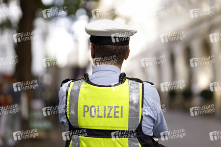 Symbolfoto Polizeistreife