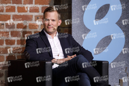 Markus Gabriel und Hendrik Streeck auf der phil.cologne 2020 in Köln