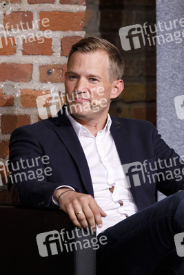 Markus Gabriel und Hendrik Streeck auf der phil.cologne 2020 in Köln