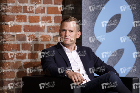 Markus Gabriel und Hendrik Streeck auf der phil.cologne 2020 in Köln