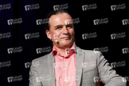 Michael Rüsenberg und Georg W. Bertram auf der phil.cologne 2020 in Köln