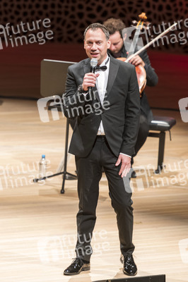 Soundtrack-Lesetour 'Der Polizist' mit Sebastian Fitzek in Hamburg