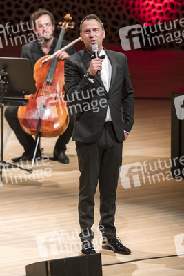 Soundtrack-Lesetour 'Der Polizist' mit Sebastian Fitzek in Hamburg