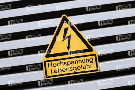 Symbolfoto Hochspannung