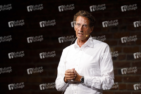 Julian Nida-Rümelin auf der phil.cologne 2020 in Köln