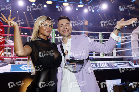 1. Kampfabend 'Das große SAT.1 Promiboxen' in Köln