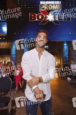 1. Kampfabend 'Das große SAT.1 Promiboxen' in Köln