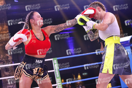 1. Kampfabend 'Das große SAT.1 Promiboxen' in Köln