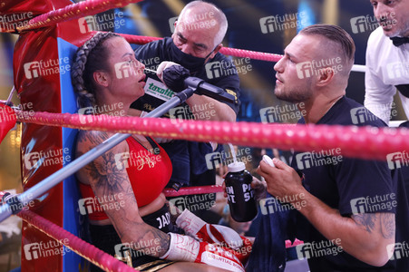 1. Kampfabend 'Das große SAT.1 Promiboxen' in Köln