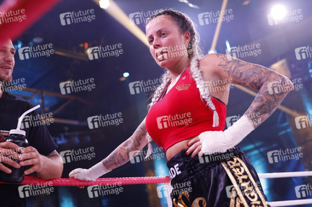 1. Kampfabend 'Das große SAT.1 Promiboxen' in Köln