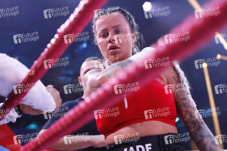 1. Kampfabend 'Das große SAT.1 Promiboxen' in Köln