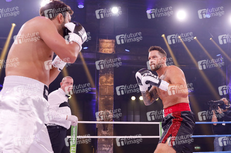 1. Kampfabend 'Das große SAT.1 Promiboxen' in Köln