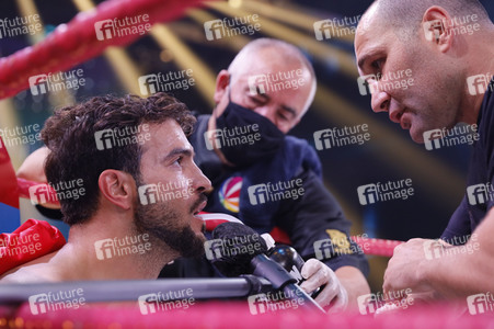 1. Kampfabend 'Das große SAT.1 Promiboxen' in Köln